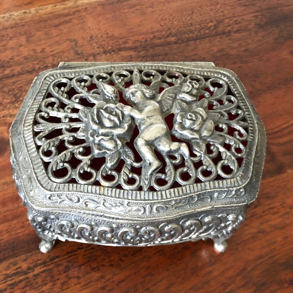 Small vintage silver Cherub trinket box